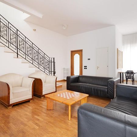 Ca' Stellini - Comoda Casa Indipendente Con Parcheggio Privato Milano Dış mekan fotoğraf