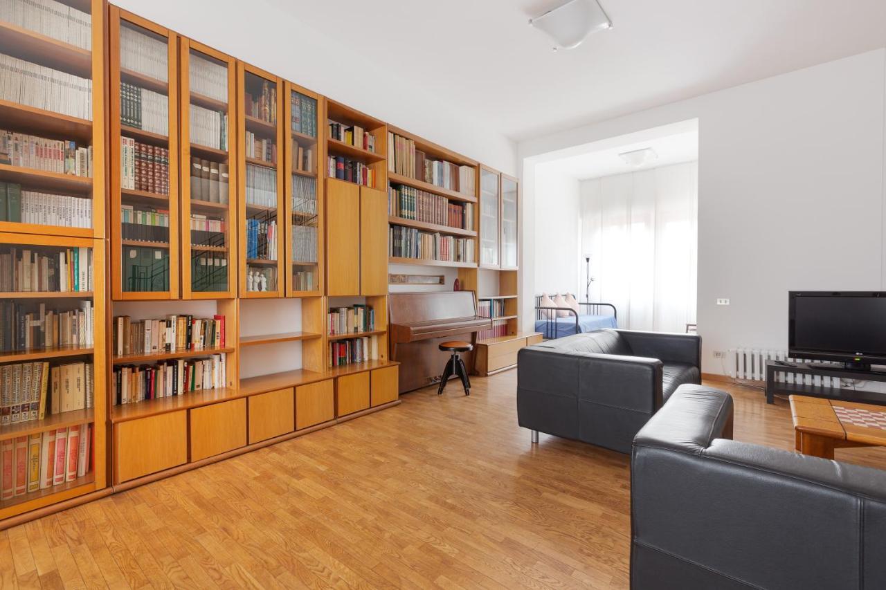 Ca' Stellini - Comoda Casa Indipendente Con Parcheggio Privato Milano Dış mekan fotoğraf
